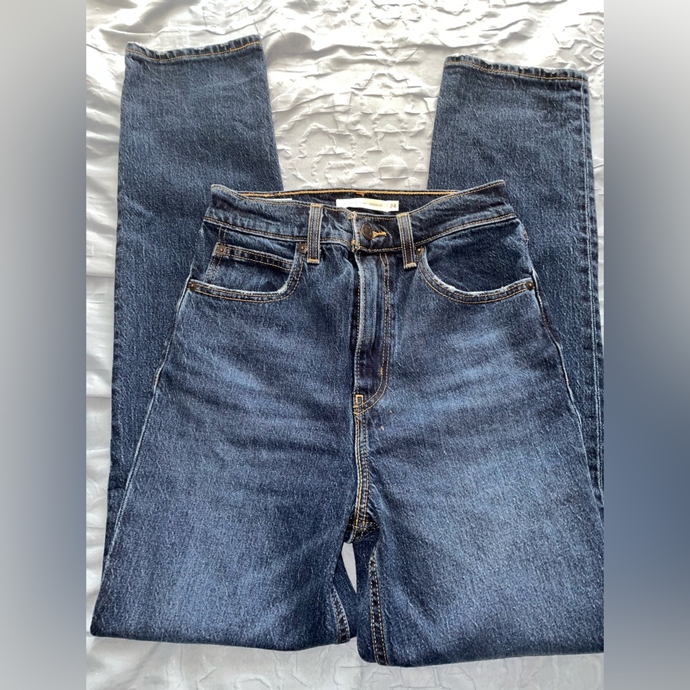 NWT 70’s high slim straight Levi’s jeans